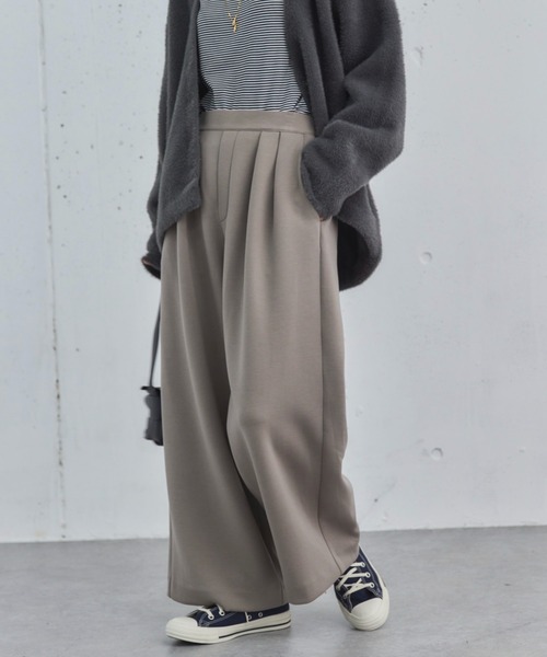 Doux archives（ドゥアルシーヴ）の「ボンディングツータックワイドパンツ（その他パンツ・レディース・シルバーグレー/ブラック/モカ・36/38）」の3枚目の写真