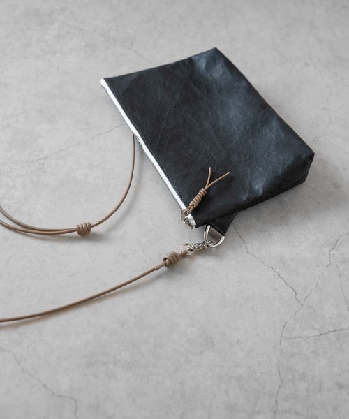 Senti(センティ)の「SENTI Dyneema(R) Leather 2WAY SACOCHE 超軽量ダイニーマレザー2WAYサコッシュ(ショルダーバッグ・メンズ・ブラック/ブラック系その他・FREE)」の18枚目の写真