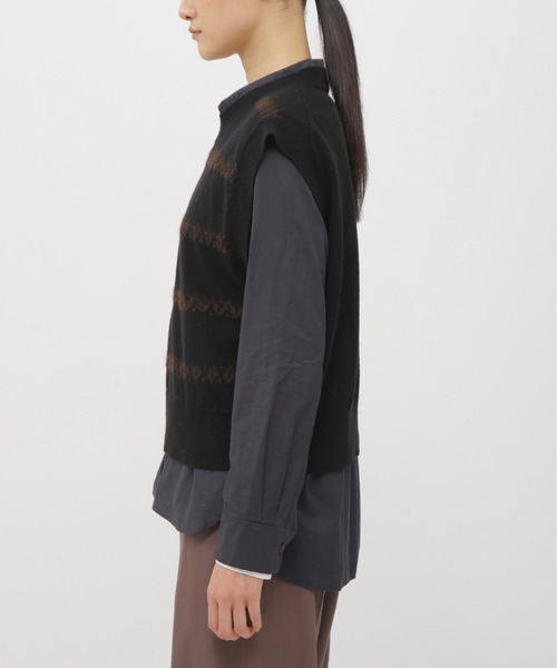 MARGARET HOWELL（マーガレットハウエル）の「WOOL ALPACA FAIRISLE（ニット/セーター・レディース・グレー/ブラック・2）」の4枚目の写真