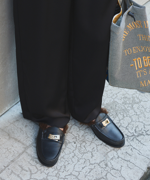 CAMINANDO（カミナンド）の「CAMINANDO カミナンド 別注 Fur付ミュール 25136W（その他シューズ・レディース・ブラック・39/38/37/36）」の2枚目の写真