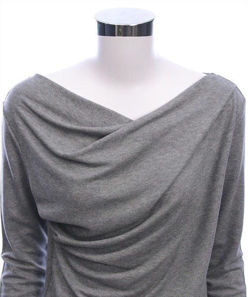 CLEAR BASIC（クリアベーシック）の「ドレープデザイン長袖カットソートップス[カジュアル 着回し抜群 大人 上品]（Tシャツ/カットソー・レディース・アイボリー/ピンク/ミント/ブラック/グレー・F）」の15枚目の写真