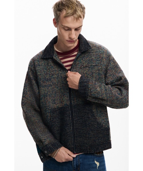 Desigual(デシグアル)の「ヘリンボーンポケットジャケット(ブルゾン・メンズ・ブラウン・S/M/L/XL)」の3枚目の写真