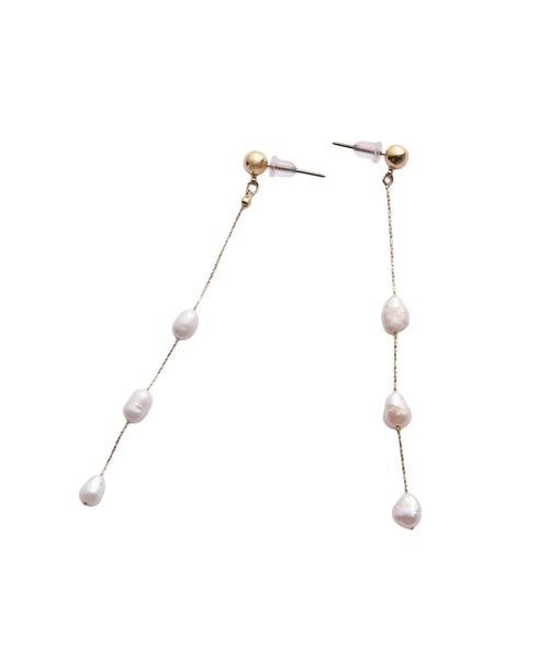 AKTE（アクテ）の「ポイントパールロングピアス（ピアス（両耳用）・レディース・ゴールド・FREE）」の4枚目の写真