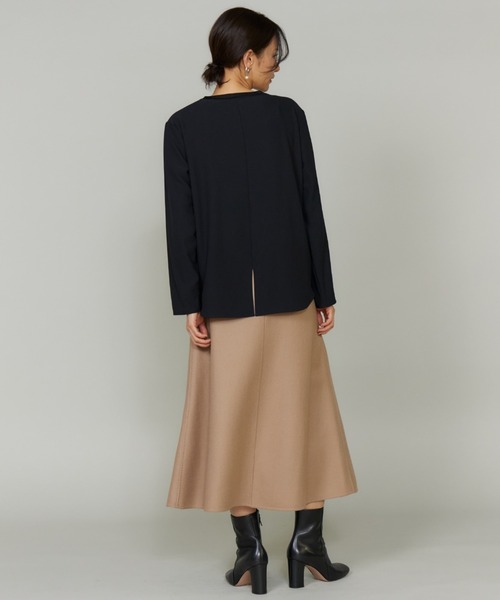 INED（イネド）の「【吸汗速乾】ジョーゼットプルオーバー（Tシャツ/カットソー・レディース・オフホワイト/ブラック・9号）」の5枚目の写真