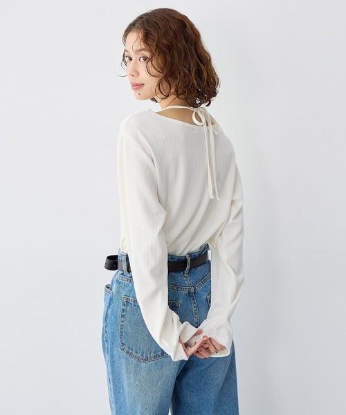 anyfee(エニフィー)の「【anyfee/大きいサイズ】ホルターネック長袖トップス(Tシャツ/カットソー・レディース・ホワイト/ブラック・LL/3L/4L/5L)」の10枚目の写真