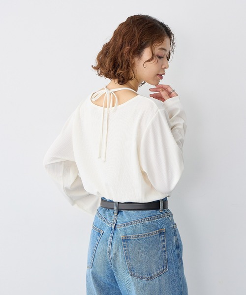 anyfee(エニフィー)の「【anyfee/大きいサイズ】ホルターネック長袖トップス(Tシャツ/カットソー・レディース・ホワイト/ブラック・LL/3L/4L/5L)」の11枚目の写真