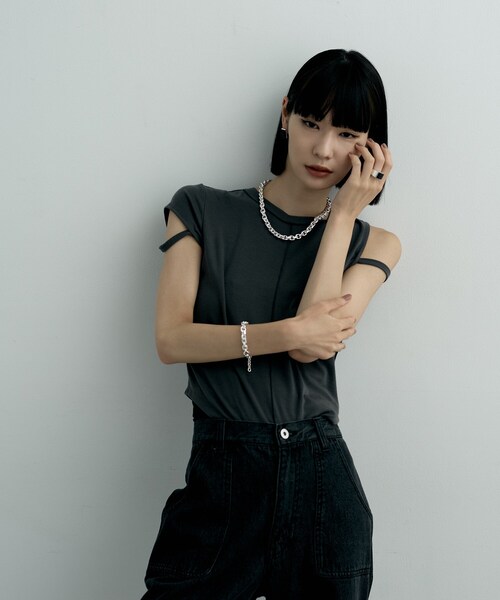 COCOSHNIK ONKITSCH(ココシュニックオンキッチュ)の「シルバー オニキス バフトップカットリング(リング・レディース・シルバー・12/14)」の7枚目の写真
