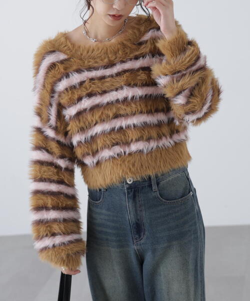 FREE'S MART(フリーズマート)の「◆シャギーボーダークロップドニット(ニット/セーター・レディース・ベージュ/ボルドー/ブラウン・FREE)」の4枚目の写真