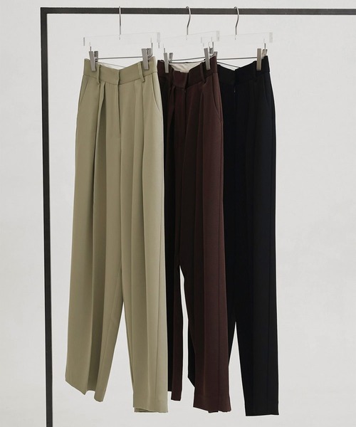 TODAYFUL(トゥデイフル)の「【TODAYFUL/トゥデイフル】Tuck Wide Trousers/タックワイドトラウザー(スラックス・レディース・ベージュ/ブラック/チョコ・36/38)」の5枚目の写真