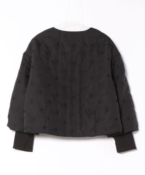 Jines（ジネス）の「ドット刺繍キルティングノーカラージャケット（ノーカラージャケット・レディース・ホワイト/ブラック・38）」の4枚目の写真