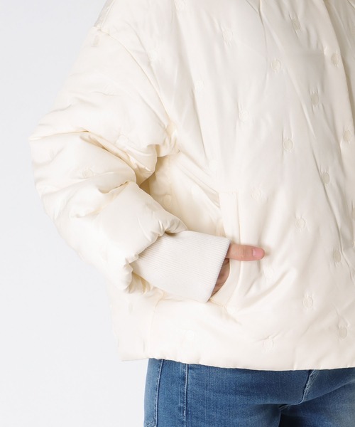 Jines（ジネス）の「ドット刺繍キルティングノーカラージャケット（ノーカラージャケット・レディース・ホワイト/ブラック・38）」の11枚目の写真