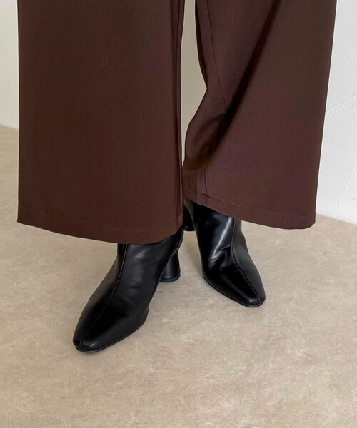 JETEE（ジュテ）の「【JETEE/ジュテ】バックジップストレッチヒールブーツ（ブーツ・レディース・ライトグレー/ブラック・38/37）」の2枚目の写真