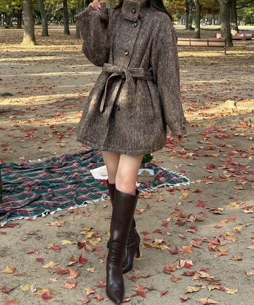 junoah(ジュノア)の「ベルト付きシャギーミドルコート(その他アウター・レディース・ダークグレー/ブラウン/ライトグレー・LARGE/MEDIUM/SMALL)」の6枚目の写真