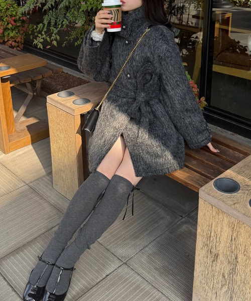 junoah(ジュノア)の「ベルト付きシャギーミドルコート(その他アウター・レディース・ダークグレー/ブラウン/ライトグレー・LARGE/MEDIUM/SMALL)」の10枚目の写真