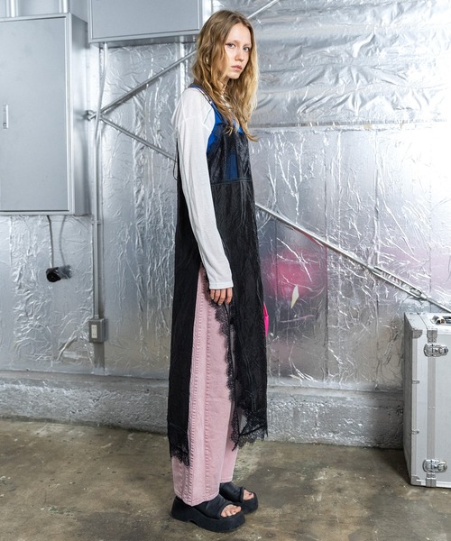 AULA AILA（アウラアイラ）の「キャミソールロングジレ（ワンピース・レディース・オフホワイト/マルチ/ブラック・0）」の10枚目の写真