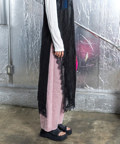 AULA AILA（アウラアイラ）の「キャミソールロングジレ（ワンピース・レディース・オフホワイト/マルチ/ブラック・0）」の7枚目の写真