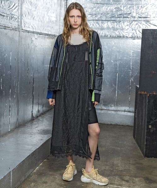 AULA AILA（アウラアイラ）の「キャミソールロングジレ（ワンピース・レディース・オフホワイト/マルチ/ブラック・0）」の12枚目の写真