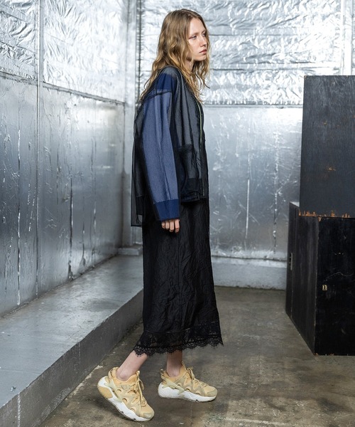 AULA AILA（アウラアイラ）の「キャミソールロングジレ（ワンピース・レディース・オフホワイト/マルチ/ブラック・0）」の13枚目の写真