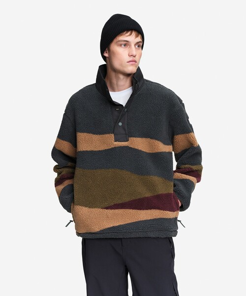 AIGLE（エーグル）の「カモフラージュ ハイネックフリースブルゾン（ニット/セーター・メンズ・カモフラージュ・XL/S/M/L）」の3枚目の写真