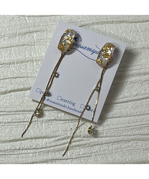 tone(トーン)の「【masamiyabi】シェルのかけらチェーンピアス(MA)(ピアス(両耳用)・レディース・ホワイト/ボルドー/ベージュ/エメラルド・FREE)」の2枚目の写真