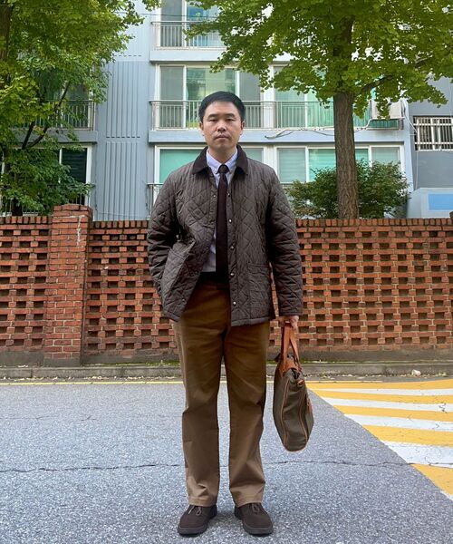 MUSINSA STANDARD（ムシンサスタンダード）の「ホワイトサテンテーパードオフィサーパンツ [サンドベージュ]（その他パンツ・メンズ・その他・38/36/28/29/34/32/30/31/33/27/40/26）」の12枚目の写真