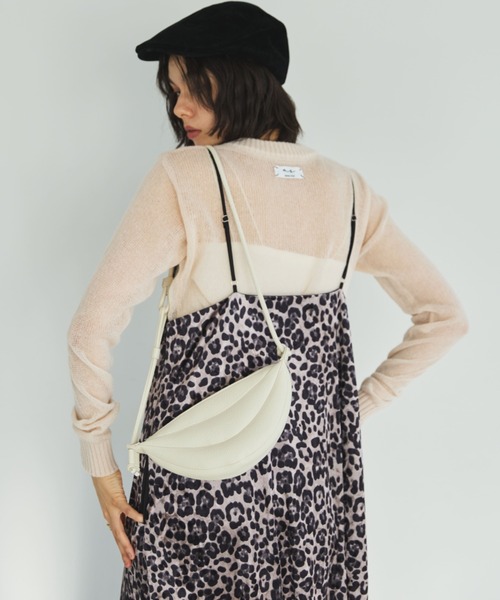 MIRROR STOKE（ミラーストーク）の「【ZOZO限定】SHEER KNIT PULLOVER/シアーニットプルオーバー（ニット/セーター・レディース・レッド/ピンク/イエロー/ブルー/グリーン/グレイッシュベージュ・MEDIUM）」の9枚目の写真