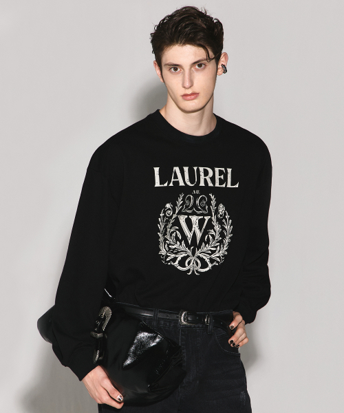 WESLEYHYUSTON(ウェズリーユーストン)の「LAUREL W LOGO SWEATSHIRT BLACK(スウェット・レディース・その他・SMALL/MEDIUM/LARGE/X-SMALL)」の1枚目の写真