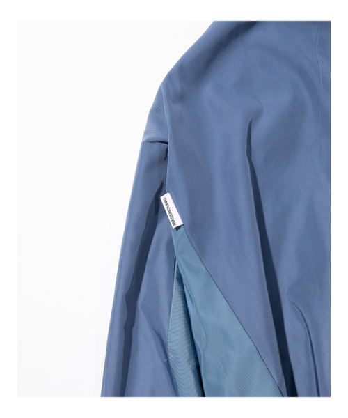 MASSNOUN(マスノウン)の「クロップディビジョンジャケット MSHJK002-SK(ナイロンジャケット・レディース・その他・MEDIUM/LARGE)」の2枚目の写真