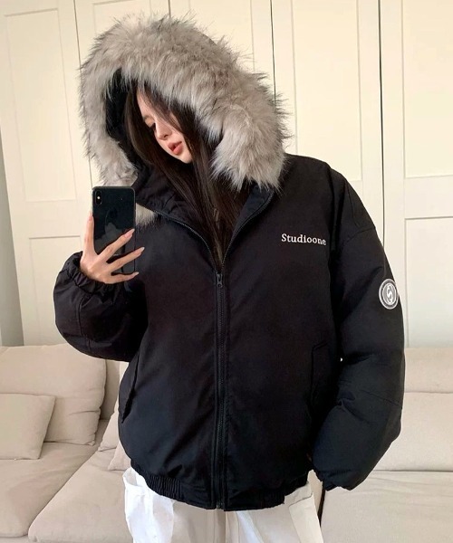 セール】ワンポイント刺繍ロゴファーフード中綿ジップブルゾン