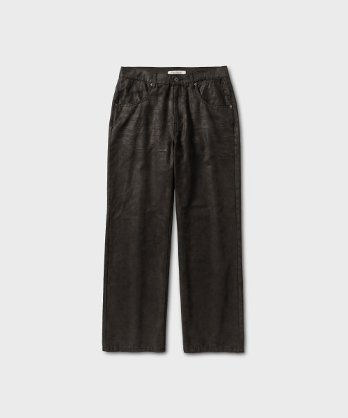 NONBLANK(ノンブランク)の「レザーテクスチャードパンツ_ダークブラウン(その他パンツ・メンズ・ダークブラウン・X-LARGE/LARGE/MEDIUM)」の1枚目の写真