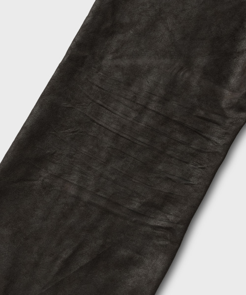 NONBLANK(ノンブランク)の「レザーテクスチャードパンツ_ダークブラウン(その他パンツ・メンズ・ダークブラウン・X-LARGE/LARGE/MEDIUM)」の7枚目の写真