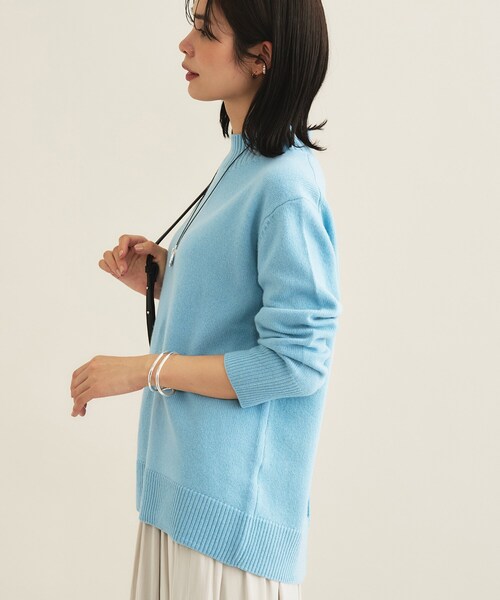 INDIVI(インディヴィ)の「【体型カバー/ウール混】ハイネックニット(ニット/セーター・レディース・ブラック/ワインレッド/ベージュ系8/ホワイト系5/サックスブルー・38/13/05/15 )」の19枚目の写真