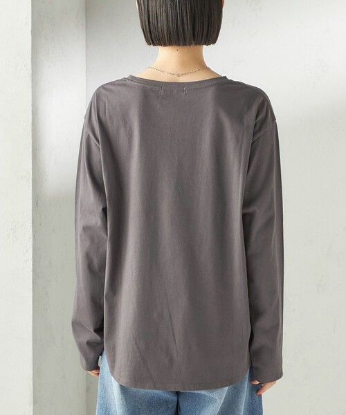 SHIPS（シップス）の「〈洗濯機可能〉オーガニックコットン ロング スリーブ TEE（Tシャツ/カットソー・レディース・オフホワイト/ブラック/ダークグレー・ONE SIZE）」の16枚目の写真