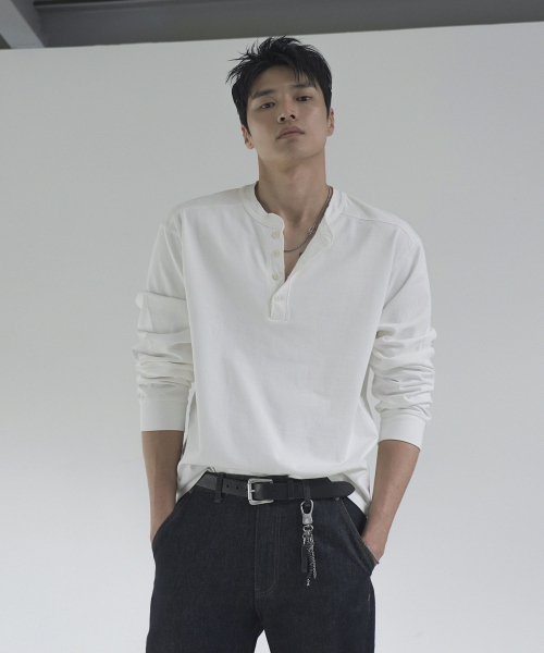 SIIIIDO(シド)の「ARMOR GOAT HENRYNECK LONGSLEEVE(WHITE)(Tシャツ/カットソー・メンズ・その他・2/1/3/4)」の1枚目の写真