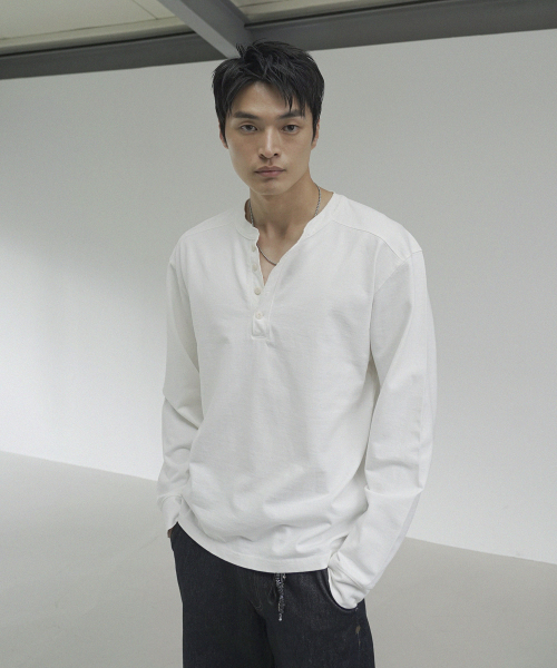 SIIIIDO(シド)の「ARMOR GOAT HENRYNECK LONGSLEEVE(WHITE)(Tシャツ/カットソー・メンズ・その他・2/1/3/4)」の5枚目の写真