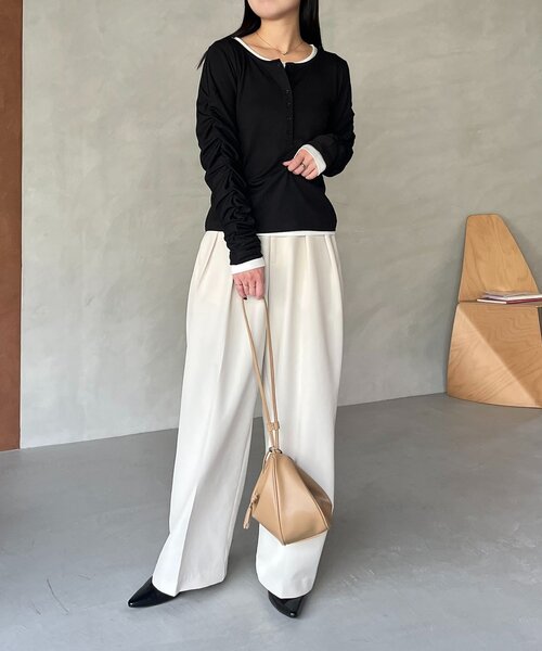 CAPRICIEUX LE'MAGE（カプリシューレマージュ）の「インナーSET袖ギャザーヘンリーTシャツ（Tシャツ/カットソー・レディース・ブラック/グレー/ピンク/ベージュ・FREE）」の10枚目の写真