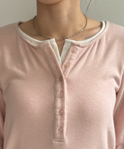 CAPRICIEUX LE'MAGE（カプリシューレマージュ）の「インナーSET袖ギャザーヘンリーTシャツ（Tシャツ/カットソー・レディース・ブラック/グレー/ピンク/ベージュ・FREE）」の6枚目の写真