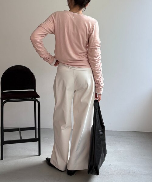 CAPRICIEUX LE'MAGE(カプリシューレマージュ)の「インナーSET袖ギャザーヘンリーTシャツ(Tシャツ/カットソー・レディース・ブラック/グレー/ピンク/ベージュ・FREE)」の18枚目の写真