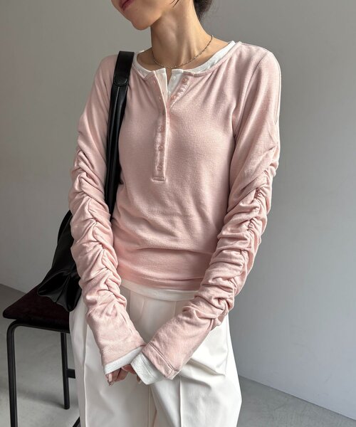 CAPRICIEUX LE'MAGE(カプリシューレマージュ)の「インナーSET袖ギャザーヘンリーTシャツ(Tシャツ/カットソー・レディース・ブラック/グレー/ピンク/ベージュ・FREE)」の19枚目の写真