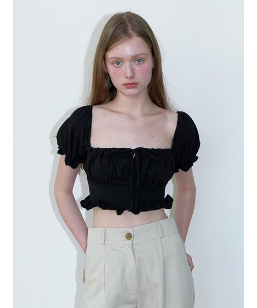KINDABABY(カインダベイビー)の「crop smock shirring blouse - black(シャツ/ブラウス・レディース・ブラック・FREE)」の2枚目の写真