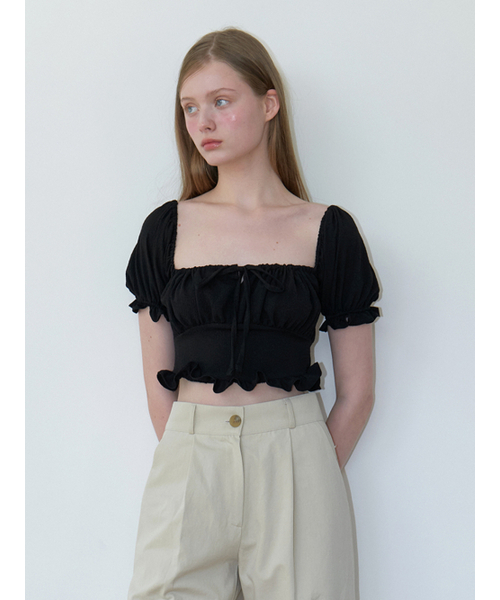 KINDABABY(カインダベイビー)の「crop smock shirring blouse - black(シャツ/ブラウス・レディース・ブラック・FREE)」の4枚目の写真