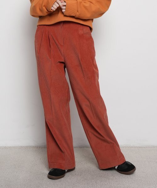 THE-ABON(エイボン)の「ウーマンデイクラシックツーピンタックワイドコーデュロイパンツオレンジ(その他パンツ・レディース・その他・S)」の1枚目の写真