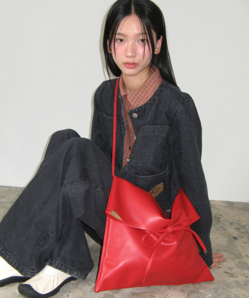 RONRON(ロンロン)の「PANDENT RIBBON COZY SQUARE BAG RED(トートバッグ・レディース・その他・FREE)」の4枚目の写真