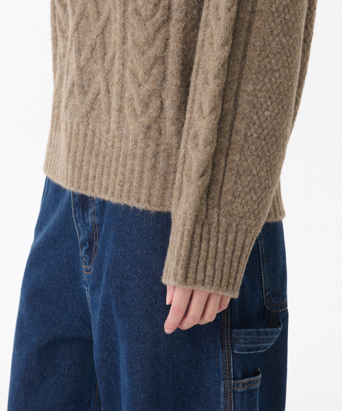 MUSINSA STANDARD WOMAN（ムシンサスタンダードウーマン）の「ウィメンズソフトアランケーブルニット[ヘッダーベージュ]（ニット/セーター・レディース・その他・LARGE/SMALL/MEDIUM/X-SMALL）」の4枚目の写真