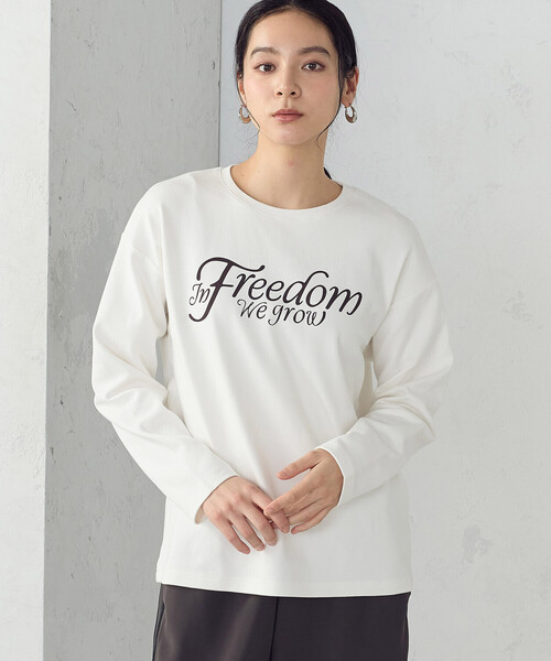 COMME CA ISM(コムサイズム)の「ロゴ ロンT(Tシャツ/カットソー・レディース・ホワイト/ブラック/サックスブルー・SMALL/MEDIUM/LARGE/X-LARGE)」の1枚目の写真