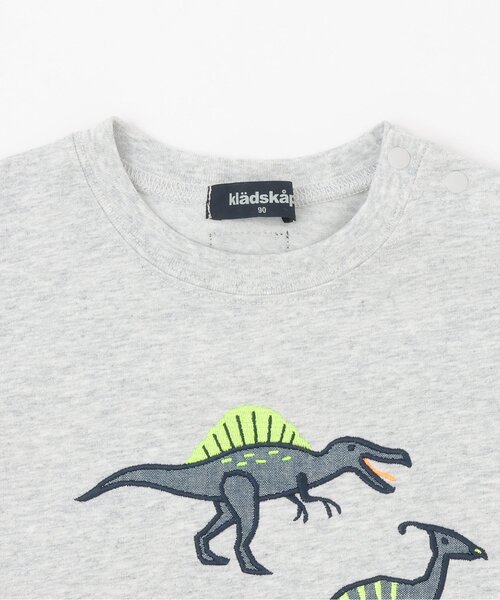 kladskap（クレードスコープ）の「恐竜アップリケ袖ライン長袖Tシャツ（Tシャツ/カットソー・キッズ・ライトカーキ/トップグレー・130cm/120cm/110cm/100cm/90cm）」の4枚目の写真