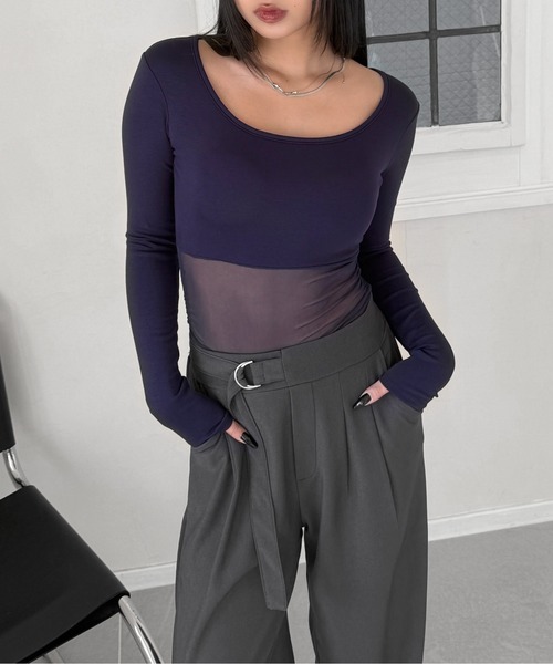 LVEU.(ラブユ.)の「【LVEU.】シアードッキングトップス / トップス カットソー チュール シアードッキング ストレッチ Uネック デザインカット デザインカットソー 長袖 ブラック ネイビー ホワイト ZOZOTOWN限定(Tシャツ/カットソー・レディース・ネイビー/ホワイト/ブラック・FREE)」の1枚目の写真