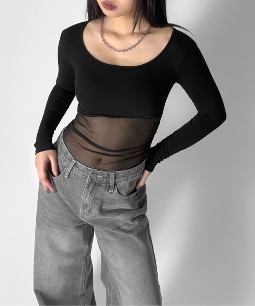 LVEU.(ラブユ.)の「【LVEU.】シアードッキングトップス / トップス カットソー チュール シアードッキング ストレッチ Uネック デザインカット デザインカットソー 長袖 ブラック ネイビー ホワイト ZOZOTOWN限定(Tシャツ/カットソー・レディース・ネイビー/ホワイト/ブラック・FREE)」の13枚目の写真