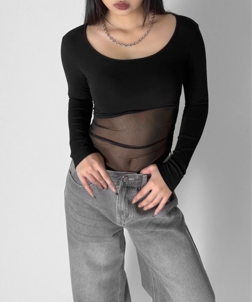 LVEU.(ラブユ.)の「【LVEU.】シアードッキングトップス / トップス カットソー チュール シアードッキング ストレッチ Uネック デザインカット デザインカットソー 長袖 ブラック ネイビー ホワイト ZOZOTOWN限定(Tシャツ/カットソー・レディース・ネイビー/ホワイト/ブラック・FREE)」の9枚目の写真