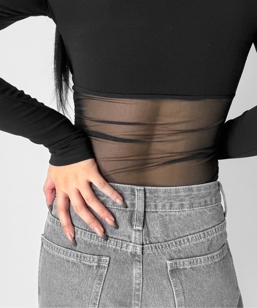 LVEU.(ラブユ.)の「【LVEU.】シアードッキングトップス / トップス カットソー チュール シアードッキング ストレッチ Uネック デザインカット デザインカットソー 長袖 ブラック ネイビー ホワイト ZOZOTOWN限定(Tシャツ/カットソー・レディース・ネイビー/ホワイト/ブラック・FREE)」の12枚目の写真